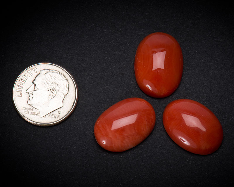 5 x 3 mm Oval 0,05 gr 4A / Cabochon / Coral red eine Echte rote Koralle / ca 